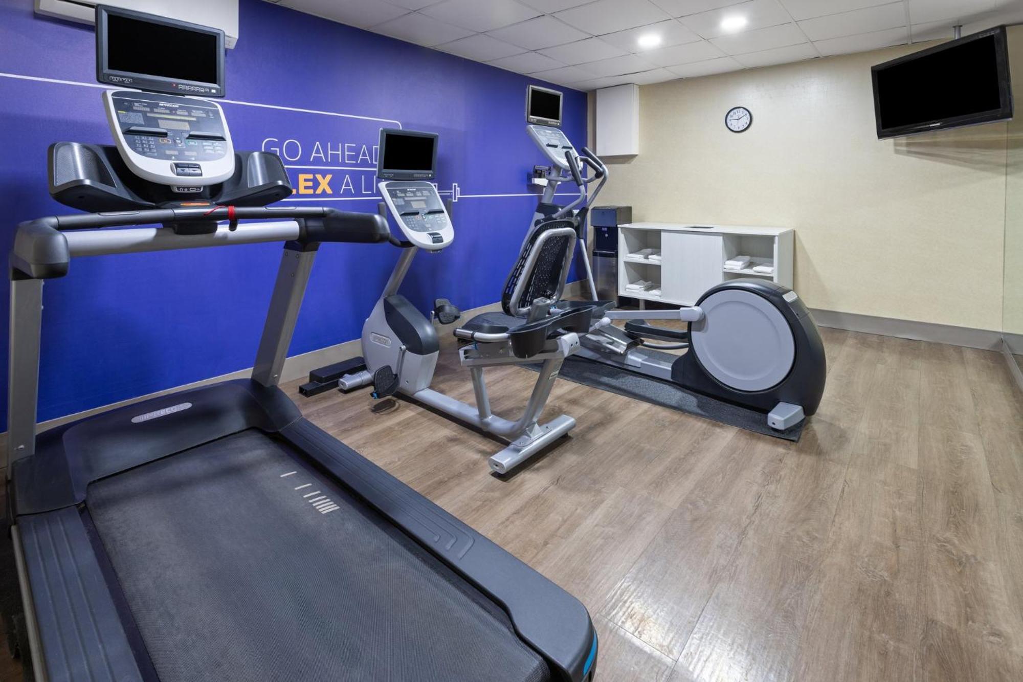 Holiday Inn Express Hotel & Suites Freeport By Ihg Ngoại thất bức ảnh